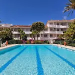 Quiet And Close To The A107 公寓 丰希罗拉