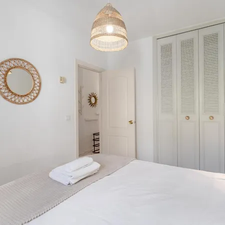 Girasol A107 Apartment