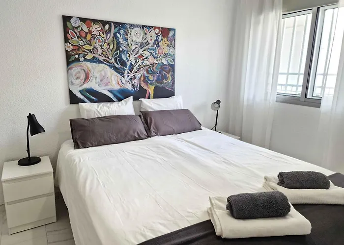 Quiet And Close To The A107 Apartment *